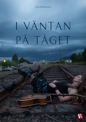 I väntan på tåget (e-bok) av Pirjo Holmström