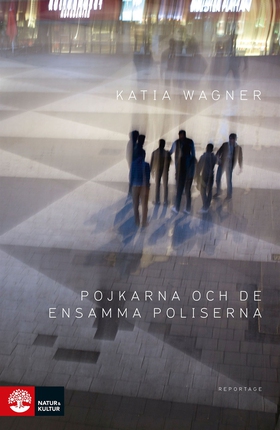 Pojkarna och de ensamma poliserna (e-bok) av Ka