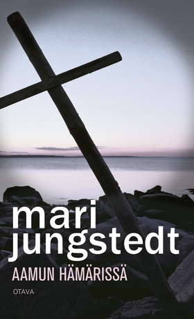 Aamun hämärissä (e-bok) av Mari Jungstedt