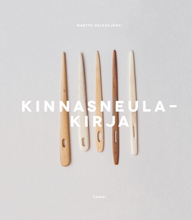 Kinnasneulakirja (e-bok) av Martta Valkeejärvi