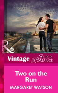 Two on the Run (ebok) av Margaret Watson