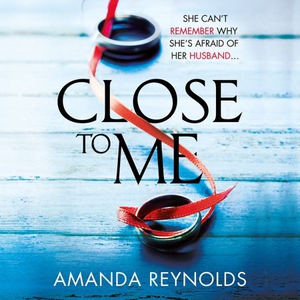 Close To Me (lydbok) av Amanda Reynolds, Ukje