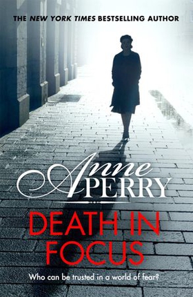 Death in Focus (Elena Standish Book 1) (ebok) av Anne Perry