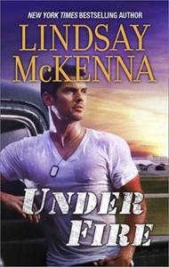 Under Fire (ebok) av Lindsay McKenna